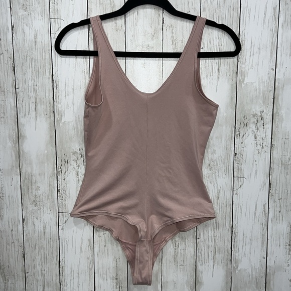Spanx Assests Thong Bodysuit Size Small Nude Tan - Picture 6 of 6